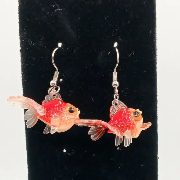 Silly Little Hypoallergenic Spencer's Goldfish Earrings - Picture 1 of 2